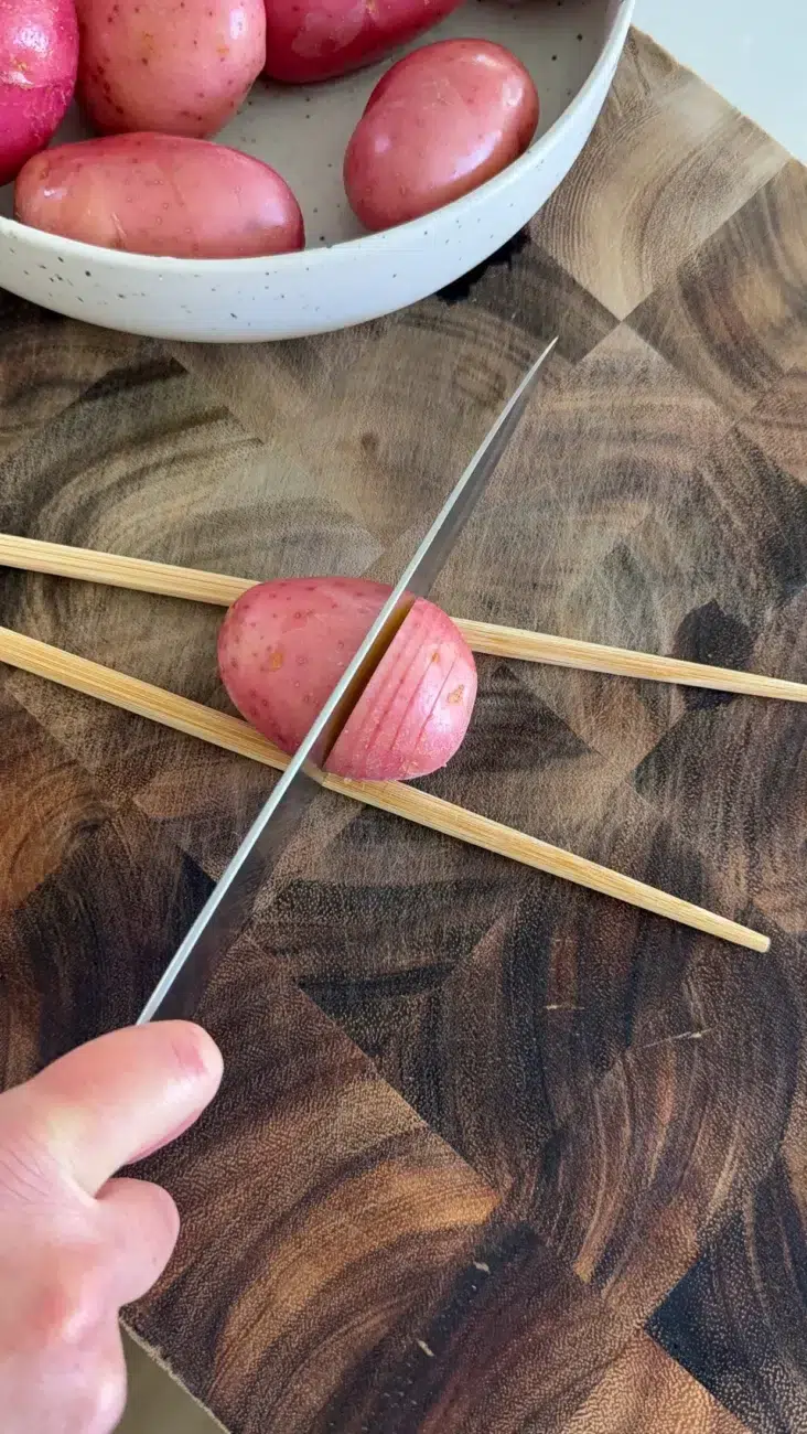 How to cut Hasselback Potatoes