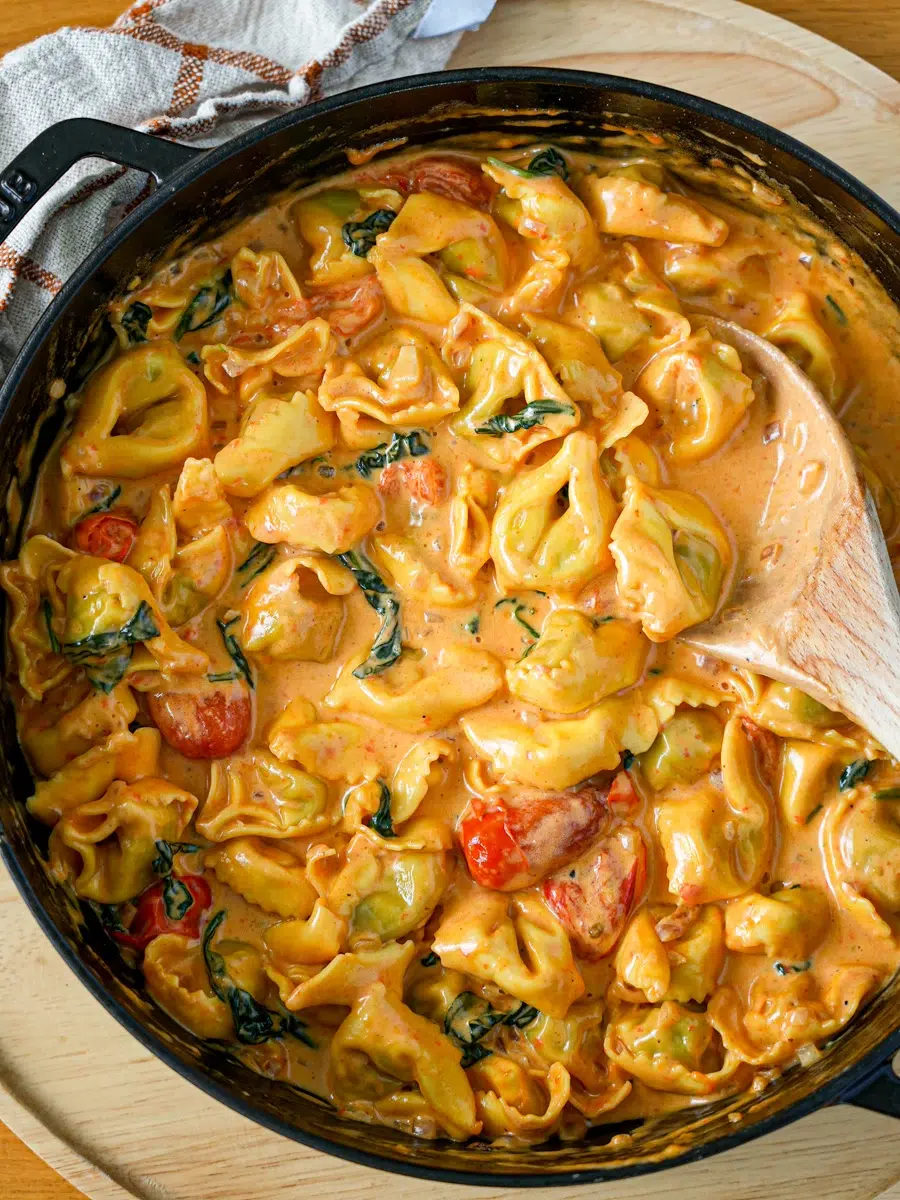 One pan of Spinach & Ricotta Tortellini with Creamy Tomato Sauce Recipe