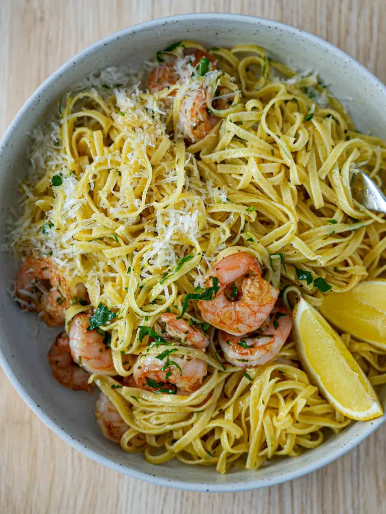 Garlic Butter Prawn Linguini
