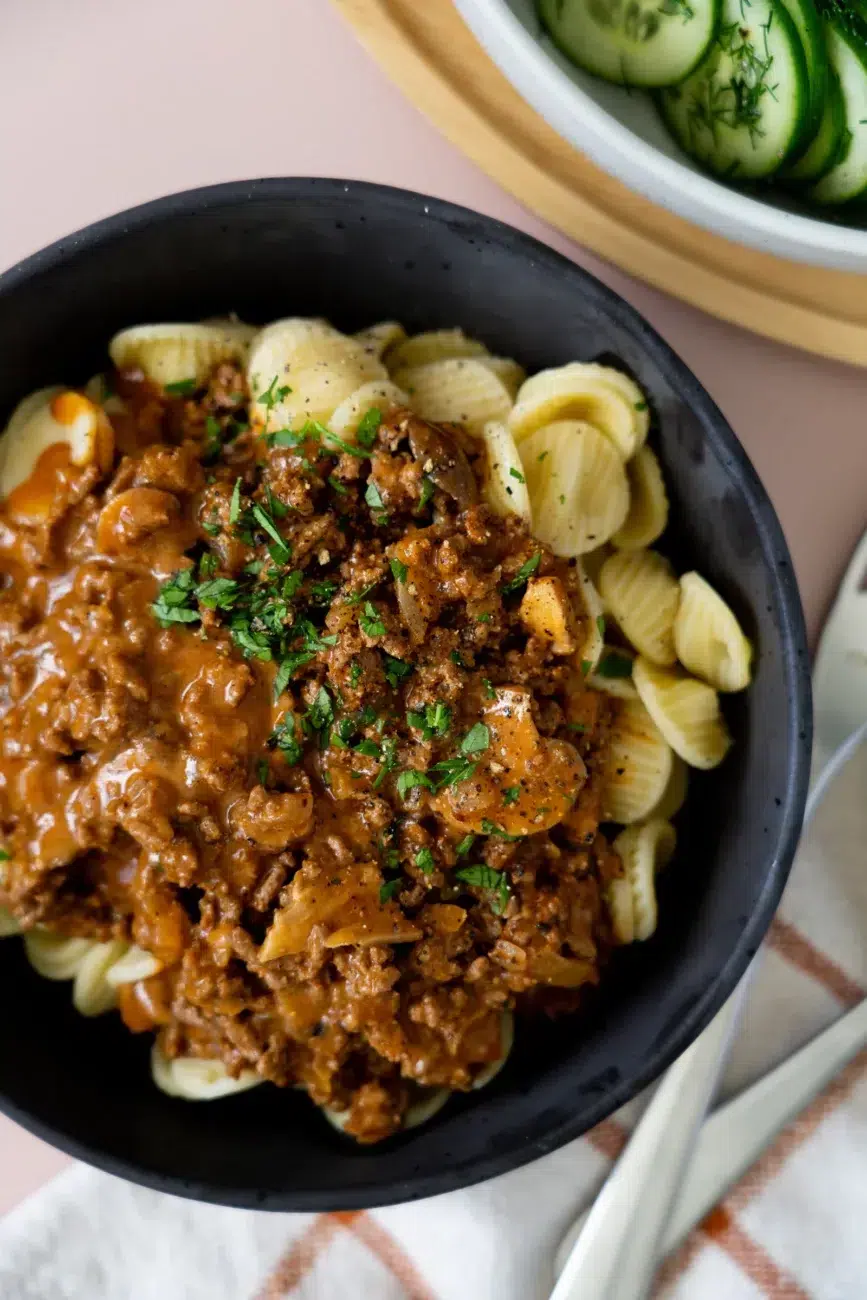 beef mince stroganoff with pasta and dill cucumber salad